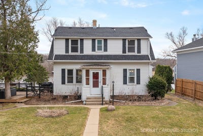 /international/us/705-spring-beach-way-cary-il-110106700955/