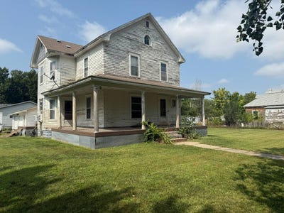 /international/us/401-n-kuhlman-street-spencer-ne-110103742032/