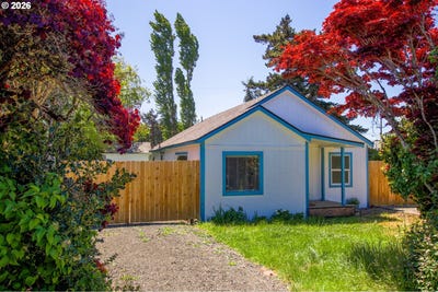 /international/us/1860-30th-st-florence-or-110107982811/