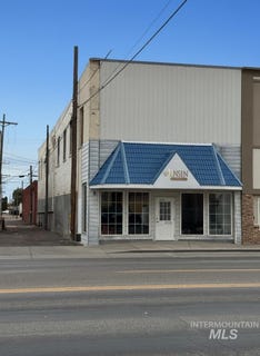 /international/us/1221-overland-avenue-burley-id-110103439415/