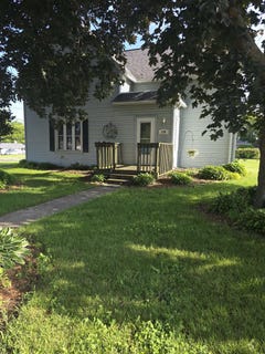 /international/us/439-w-linden-street-lancaster-wi-110100525602/