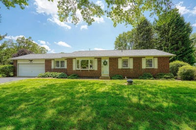 /international/us/4979-johnanne-drive-groveport-oh-110100446420/
