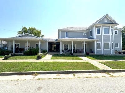 /international/us/220-w-chestnut-street-houston-mo-110095613126/
