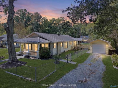 /international/us/406-larkin-street-scottsboro-al-110120712632/