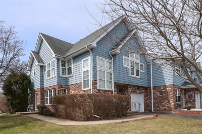 /international/us/20-22-broadlawn-drive-central-islip-ny-110106931249/