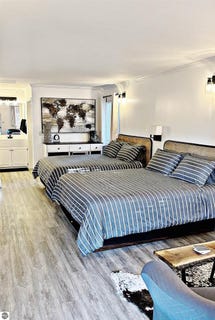 /international/us/5610-shanty-creek-road-bellaire-mi-110108234237/