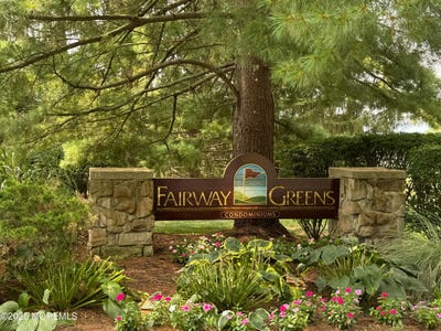 /international/us/100-pinehurst-drive-washington-nj-110101481698/