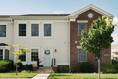 /international/us/2511-bristol-drive-ames-ia-110108720192/