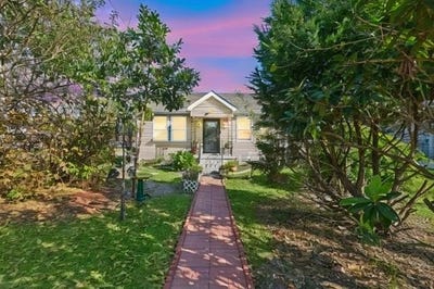 /international/us/221-w-urquhart-street-chalmette-la-110107952950/