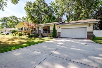 /international/us/29267-schwartz-road-westlake-oh-110100798480/