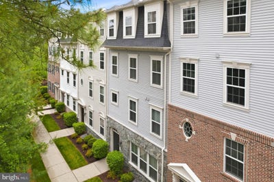 /international/us/1717-fieldstone-court-hanover-md-110108353875/