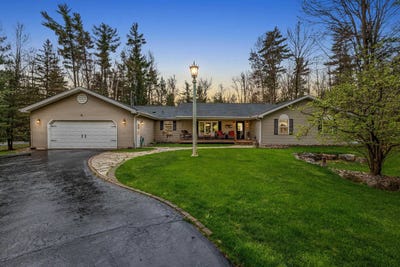 /international/us/4775-pine-ridge-trail-abrams-wi-110107724543/