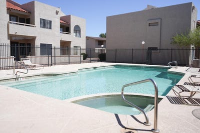/international/us/11666-n-28th-drive-phoenix-az-110107030764/