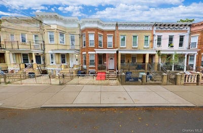 /international/us/8729-86th-street-woodhaven-ny-110102767198/