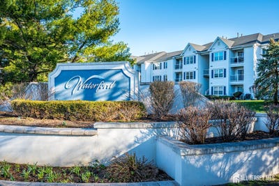 /international/us/1223-waterford-drive-edison-nj-110108475313/