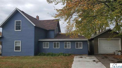 /international/us/221-bridge-street-le-sueur-mn-110103159359/