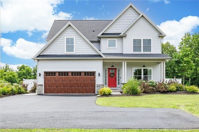 /international/us/6121-county-road-41-farmington-ny-110100923732/