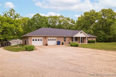 /international/us/18-welsh-road-lake-ozark-mo-110099262275/