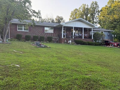/international/us/302-pine-drive-wayne-wv-110100851163/