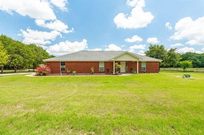 /international/us/7075-county-road-242-dublin-tx-110100534171/