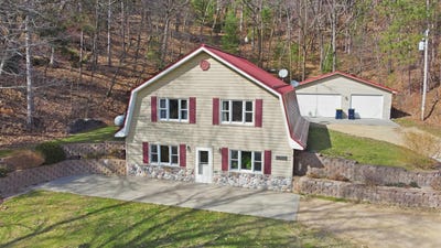 /international/us/w7656-suldal-road-mauston-wi-110107232866/