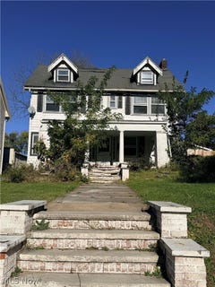 /international/us/1645-cumberland-road-cleveland-heights-oh-110120610394/