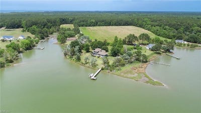 /international/us/26450-moore-farm-lane-onancock-va-110108947917/