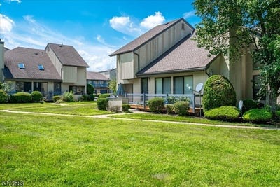 /international/us/8-spencer-st-franklin-twp-nj-110101056933/