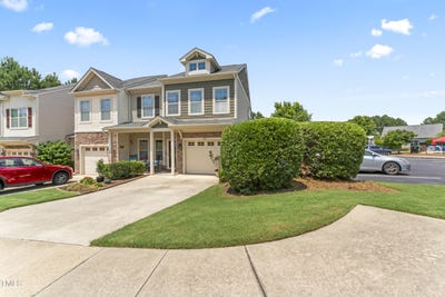 /international/us/100-beaconwood-lane-holly-springs-nc-110100220618/