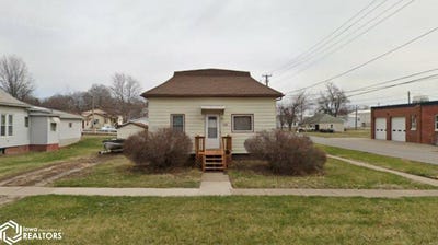 /international/us/616-s-1st-street-oskaloosa-ia-110107996451/