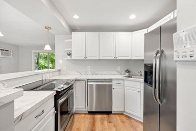 /international/us/12-mason-court-amesbury-ma-110100805143/