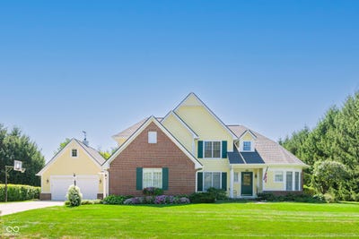 /international/us/9021-mallard-point-zionsville-in-110109999175/