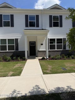 /international/us/1016-bayard-wootten-way-new-bern-nc-110103324288/