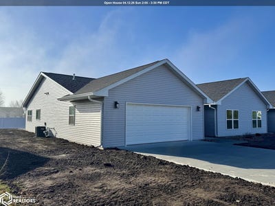 /international/us/3117-s-14th-street-burlington-ia-110104554812/