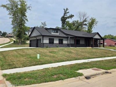 /international/us/5630-seminole-valley-trail-ne-cedar-rapids-ia-110119692395/