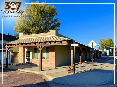 /international/us/100-s-laramie-avenue-fort-laramie-wy-110105325258/