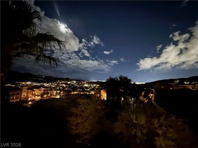 /international/us/30-via-vasari-henderson-nv-110119966524/