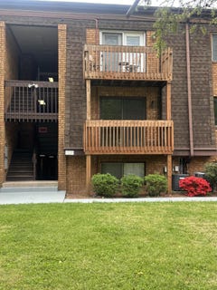 /international/us/2840-colonial-ave-sw-roanoke-va-110107441437/