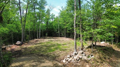 /international/us/homestead-hill-road-mercer-me-110108743925/