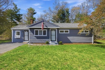 /international/us/354-east-street-sharon-ma-110107631956/