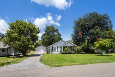 /international/us/6943-howe-groves-tx-110101455547/