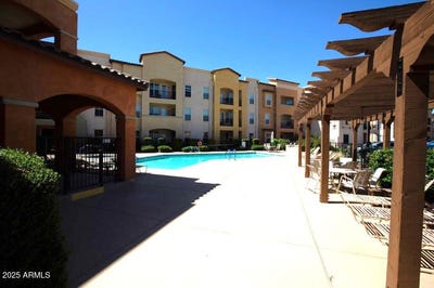/international/us/14575-w-mountain-view-boulevard-surprise-az-110099153058/
