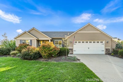 /international/us/3383-charlevoix-drive-se-grand-rapids-mi-110120589662/