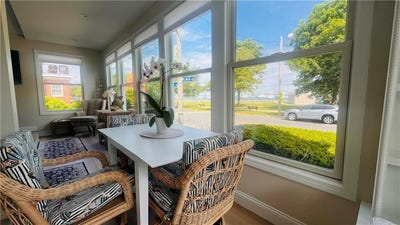 /international/us/115-wellington-avenue-newport-ri-110105227039/