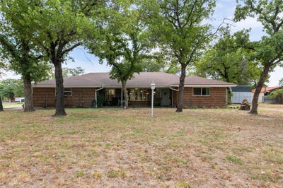 /international/us/214-de-la-cruz-street-weatherford-tx-110110373322/