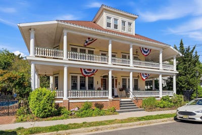 /international/us/109-e-aster-road-wildwood-crest-nj-110108579364/