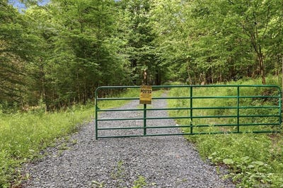 /international/us/2-ely-road-new-albany-pa-110108945853/