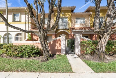 /international/us/1407-s-santa-catalina-circle-north-lauderdale-fl-110097740198/?lang=en