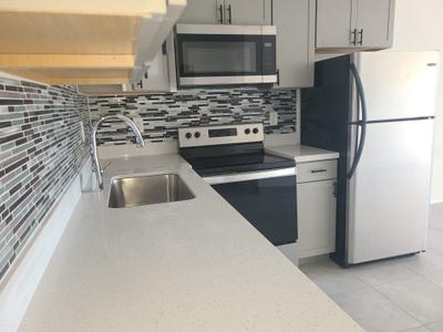 /international/us/2719-lincoln-street-hollywood-fl-110107806615/