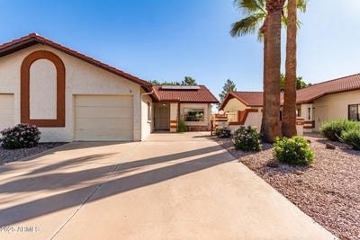 /international/us/542-s-higley-road-mesa-az-110103437999/